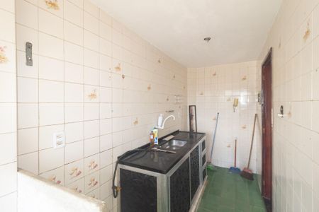 Apartamento para alugar com 80m², 2 quartos e 1 vaga Apartamento para alugar com 80m², 2 quartos e 1 vagaCozinha e Área de Serviço