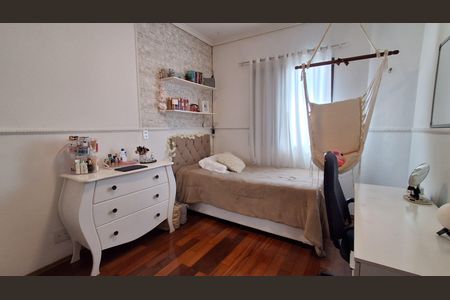 Apartamento à venda com 110m², 3 quartos e 2 vagasQuarto 2