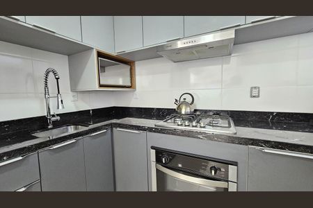 Apartamento para alugar com 75m², 2 quartos e 1 vaga Apartamento para alugar com 75m², 2 quartos e 1 vagaCozinha