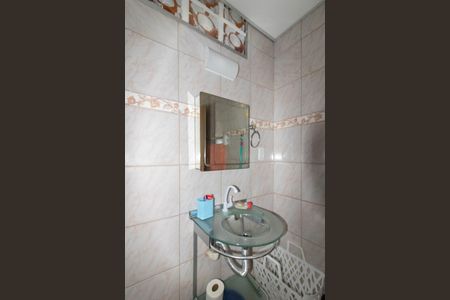 Casa para alugar com 300m², 3 quartos e 4 vagasBanheiro 