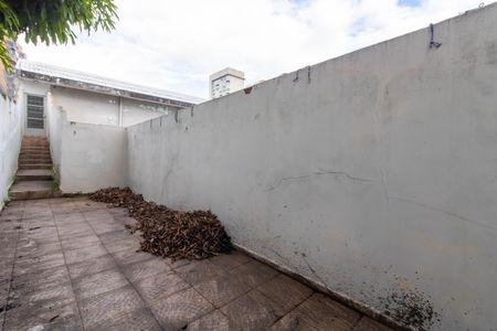 Casa para alugar com 300m², 3 quartos e 4 vagasQuintal