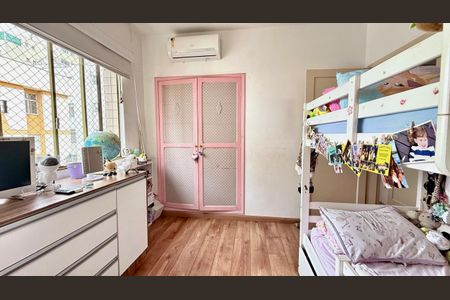 Apartamento à venda com 120m², 3 quartos e 1 vaga