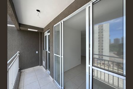 Apartamento para alugar com 52m², 2 quartos e 1 vaga Apartamento para alugar com 52m², 2 quartos e 1 vagaVaranda