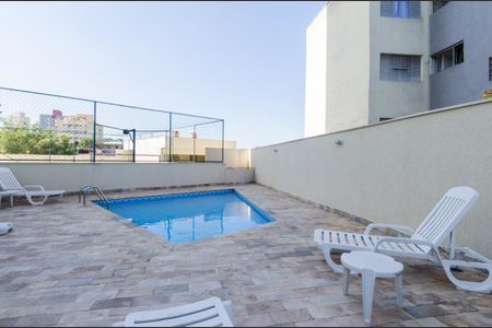 Apartamento para alugar com 70m², 3 quartos e 2 vagasÁrea comum - Piscina
