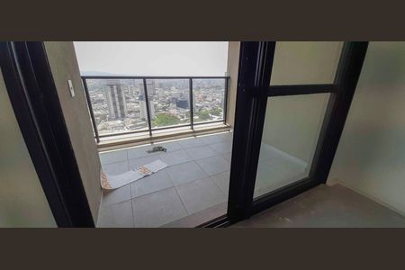 Apartamento à venda com 181m², 4 quartos e 3 vagasSacada da Suíte 1