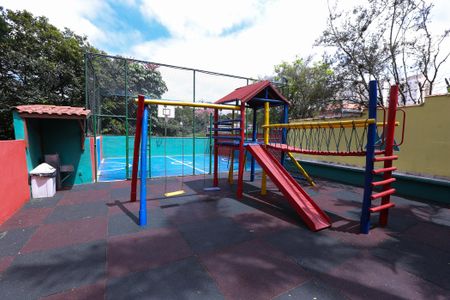 Casa de condomínio para alugar com 150m², 2 quartos e 1 vagaÁrea comum - Playground