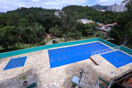 Casa de condomínio para alugar com 150m², 2 quartos e 1 vagaPiscina