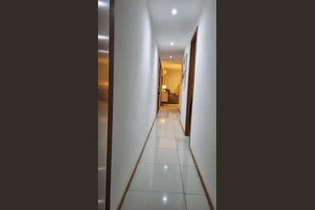 Apartamento para alugar com 110m², 3 quartos e 2 vagasCorredor
