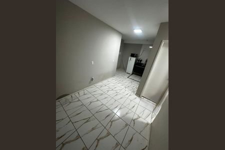 Sala de apartamento para alugar com 2 quartos, 44m² em Bonsucesso, Guarulhos