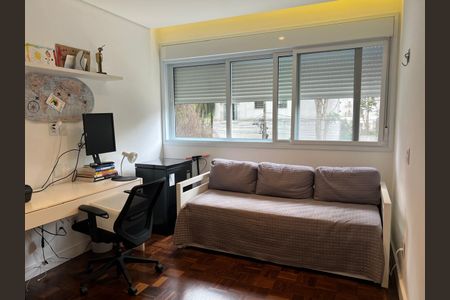 Apartamento para alugar com 142m², 3 quartos e 1 vagaQuarto