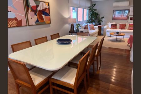 Apartamento para alugar com 142m², 3 quartos e 1 vagaSala