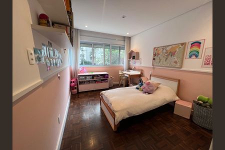 Apartamento para alugar com 142m², 3 quartos e 1 vagaQuarto