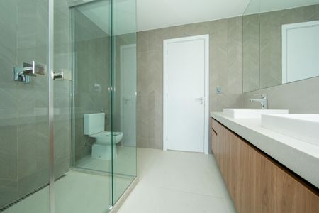 Apartamento à venda com 207m², 4 quartos e 4 vagasBANHEIRO2