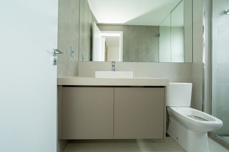 Apartamento à venda com 207m², 4 quartos e 4 vagasBANHEIRO3