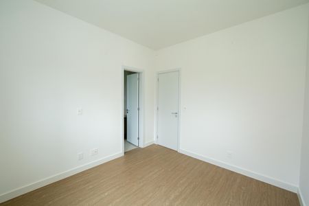 Apartamento à venda com 207m², 4 quartos e 4 vagasQUARTO4