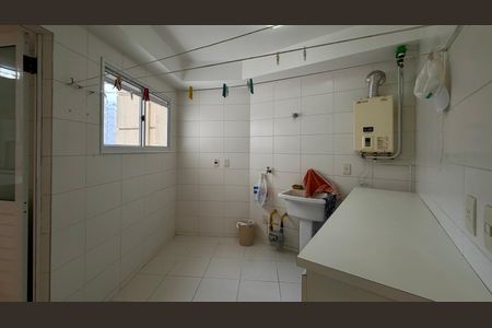 Apartamento para alugar com 214m², 3 quartos e 4 vagas