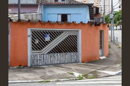 Casa à venda com 105m², 2 quartos e 1 vagaFachada