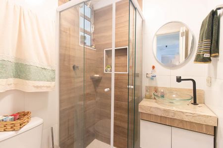 Apartamento à venda com 54m², 2 quartos e 1 vaga Apartamento à venda com 54m², 2 quartos e 1 vagaBanheiro