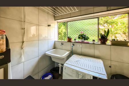 Apartamento à venda com 69m², 3 quartos e 1 vagaÁrea de Serviço