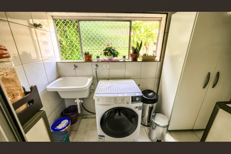 Apartamento à venda com 69m², 3 quartos e 1 vagaÁrea de Serviço