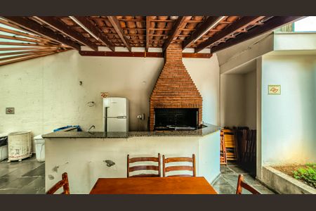 Apartamento à venda com 69m², 3 quartos e 1 vagaÁrea comum - Churrasqueira