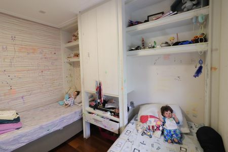 Apartamento para alugar com 116m², 3 quartos e 2 vagasQuarto 2