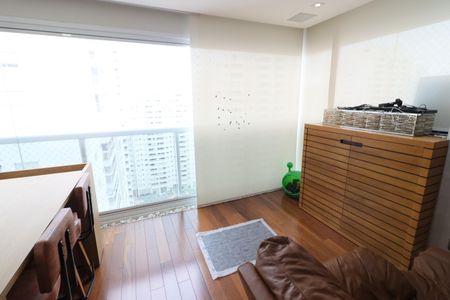 Apartamento para alugar com 116m², 3 quartos e 2 vagasSala