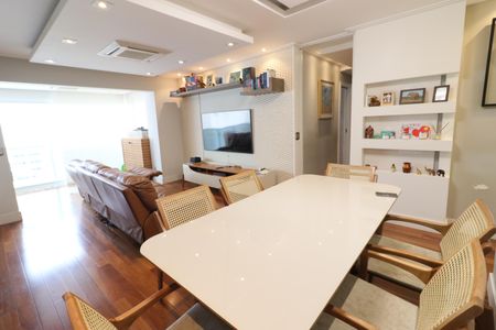 Apartamento para alugar com 116m², 3 quartos e 2 vagasSala