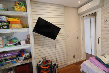 Apartamento para alugar com 116m², 3 quartos e 2 vagasQuarto 2