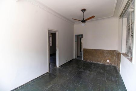 Sala de casa para alugar com 4 quartos, 500m² em Fátima, Niterói