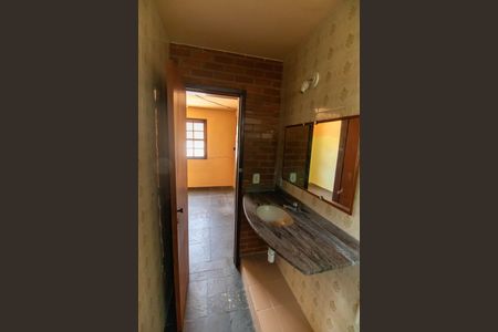 Casa à venda com 500m², 4 quartos e 5 vagas Casa à venda com 500m², 4 quartos e 5 vagasBanheiro da Suíte 1