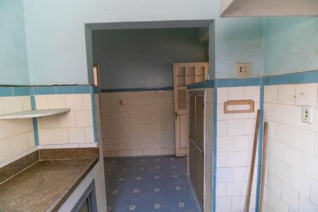 Casa à venda com 500m², 4 quartos e 5 vagas Casa à venda com 500m², 4 quartos e 5 vagasCozinha