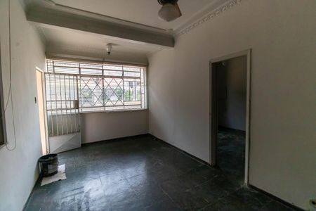 Casa à venda com 500m², 4 quartos e 5 vagas Casa à venda com 500m², 4 quartos e 5 vagasSala