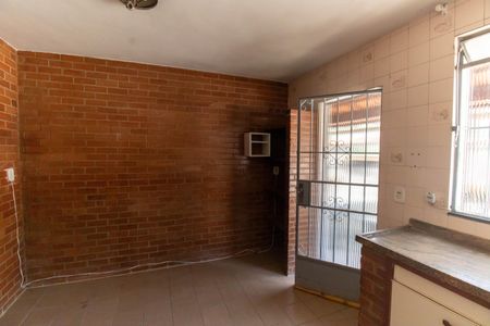 Casa à venda com 500m², 4 quartos e 5 vagas Casa à venda com 500m², 4 quartos e 5 vagasCozinha