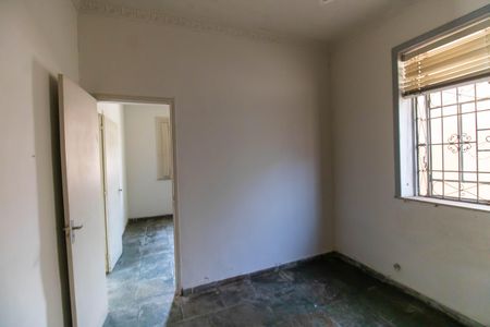 Casa à venda com 500m², 4 quartos e 5 vagas Casa à venda com 500m², 4 quartos e 5 vagasQuarto 2