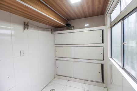 Apartamento para alugar com 55m², 3 quartos e 1 vagaÁrea de Serviço