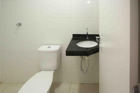 Apartamento à venda com 46m², 2 quartos e sem vaga Apartamento à venda com 46m², 2 quartos e sem vagaBanheiro