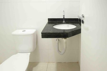 Apartamento à venda com 46m², 2 quartos e sem vaga Apartamento à venda com 46m², 2 quartos e sem vagaBanheiro