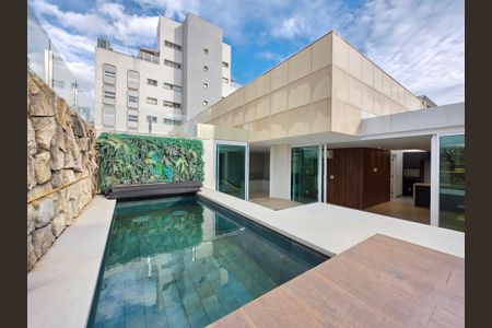 Apartamento à venda com 203m², 4 quartos e 3 vagasPiscina privativa 