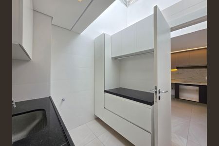 Apartamento à venda com 203m², 4 quartos e 3 vagasÁrea de Serviço 