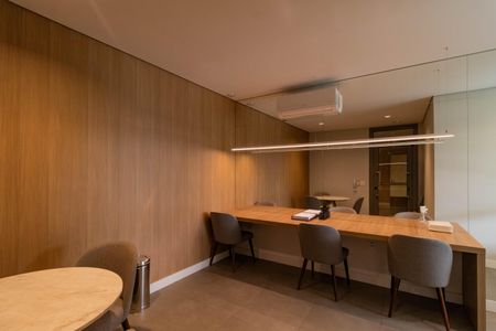 Apartamento à venda com 79m², 2 quartos e 1 vaga Apartamento à venda com 79m², 2 quartos e 1 vagaCoWorking