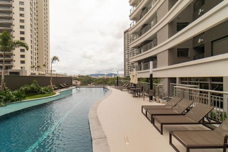 Apartamento à venda com 79m², 2 quartos e 1 vaga Apartamento à venda com 79m², 2 quartos e 1 vagaPiscina