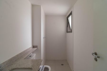 Apartamento à venda com 79m², 2 quartos e 1 vaga Apartamento à venda com 79m², 2 quartos e 1 vagaBanheiro da Suíte 1