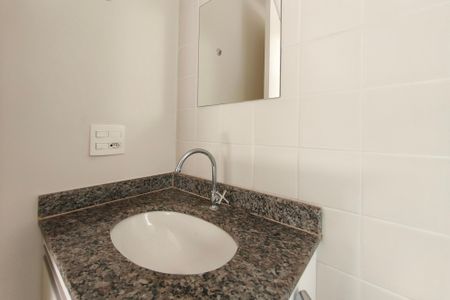 Banheiro Suíte de apartamento para alugar com 3 quartos, 63m² em Jardim Ipaussurama, Campinas