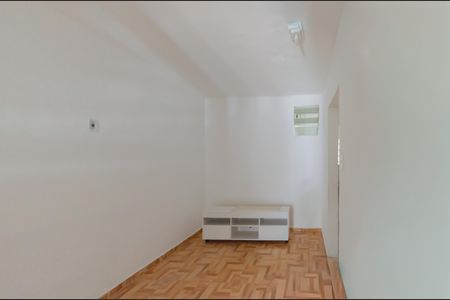 Sala de casa à venda com 6 quartos, 268m² em Cambuci, São Paulo