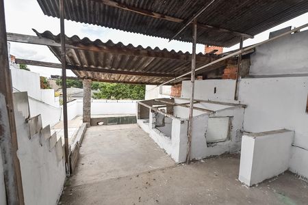 Casa à venda com 268m², 6 quartos e 1 vaga Casa à venda com 268m², 6 quartos e 1 vagaTerraço