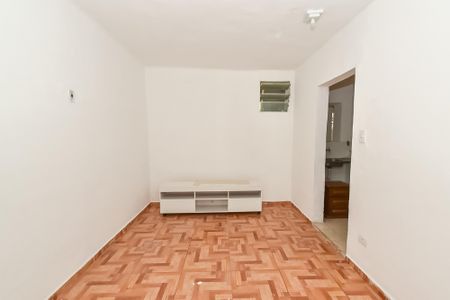 Sala de casa à venda com 6 quartos, 268m² em Cambuci, São Paulo