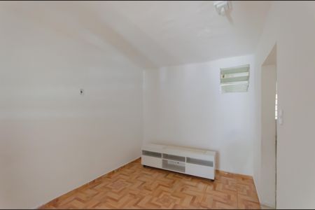 Sala de casa à venda com 6 quartos, 268m² em Cambuci, São Paulo