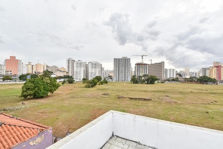 Casa à venda com 268m², 6 quartos e 1 vaga Casa à venda com 268m², 6 quartos e 1 vagaTerraço