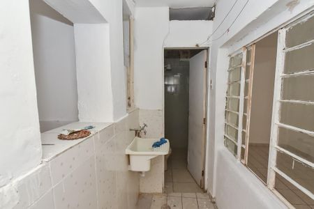 Casa à venda com 268m², 6 quartos e 1 vaga Casa à venda com 268m², 6 quartos e 1 vagaCorredor